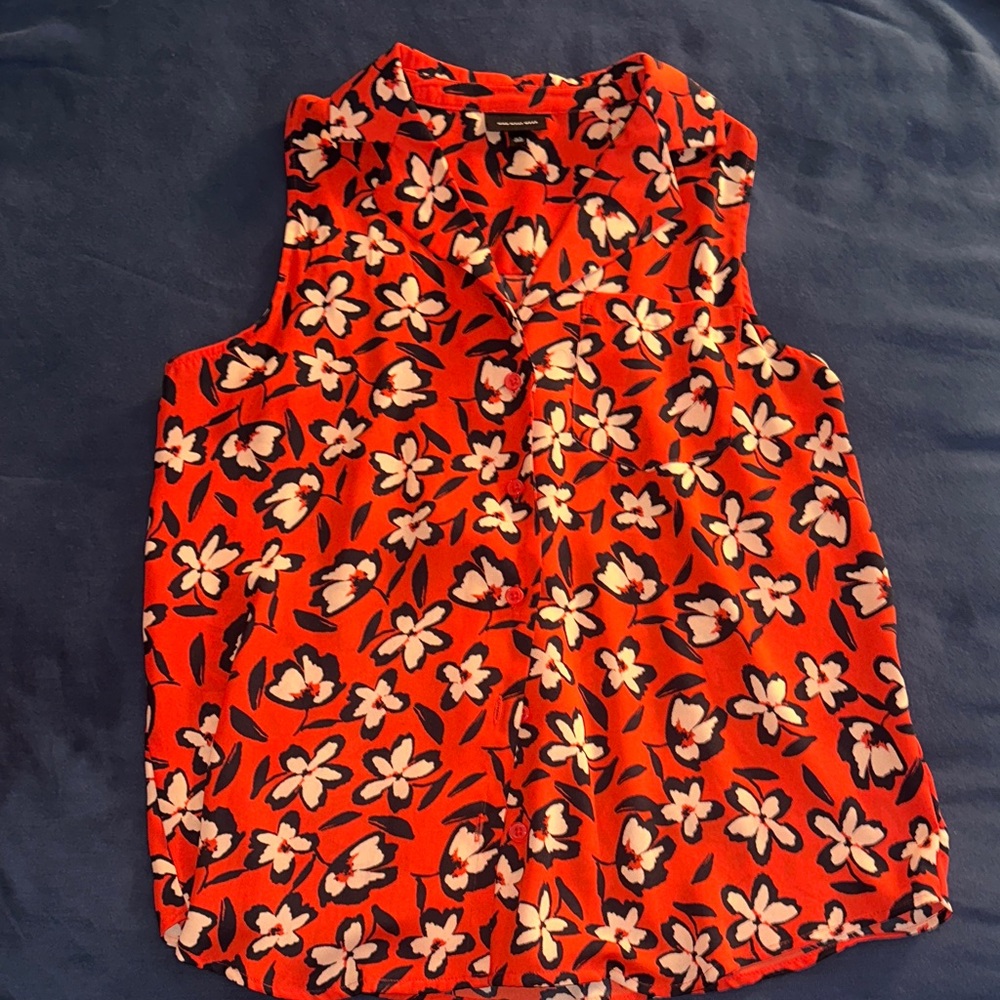 Who What Wear Burnt Orange Floral Sleeveless Blouse